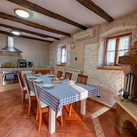 Villa Damiana *