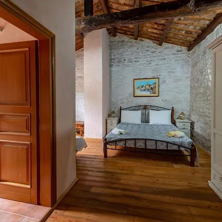 Villa Villa Damiana Zminj